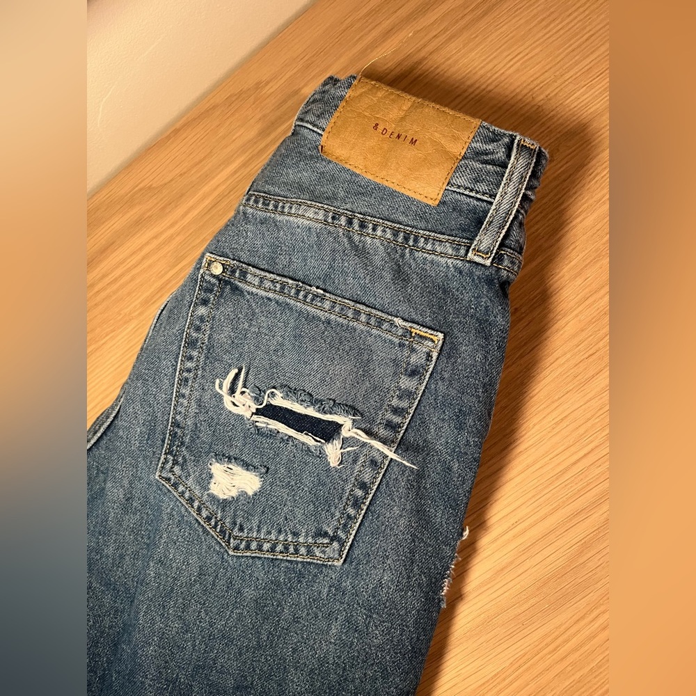 HM Loose Mom Jean Size 2